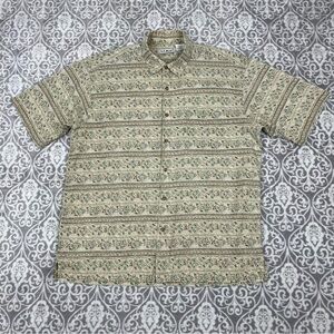 vintage L.L. Bean button down shirt regular fit men's medium made in canada